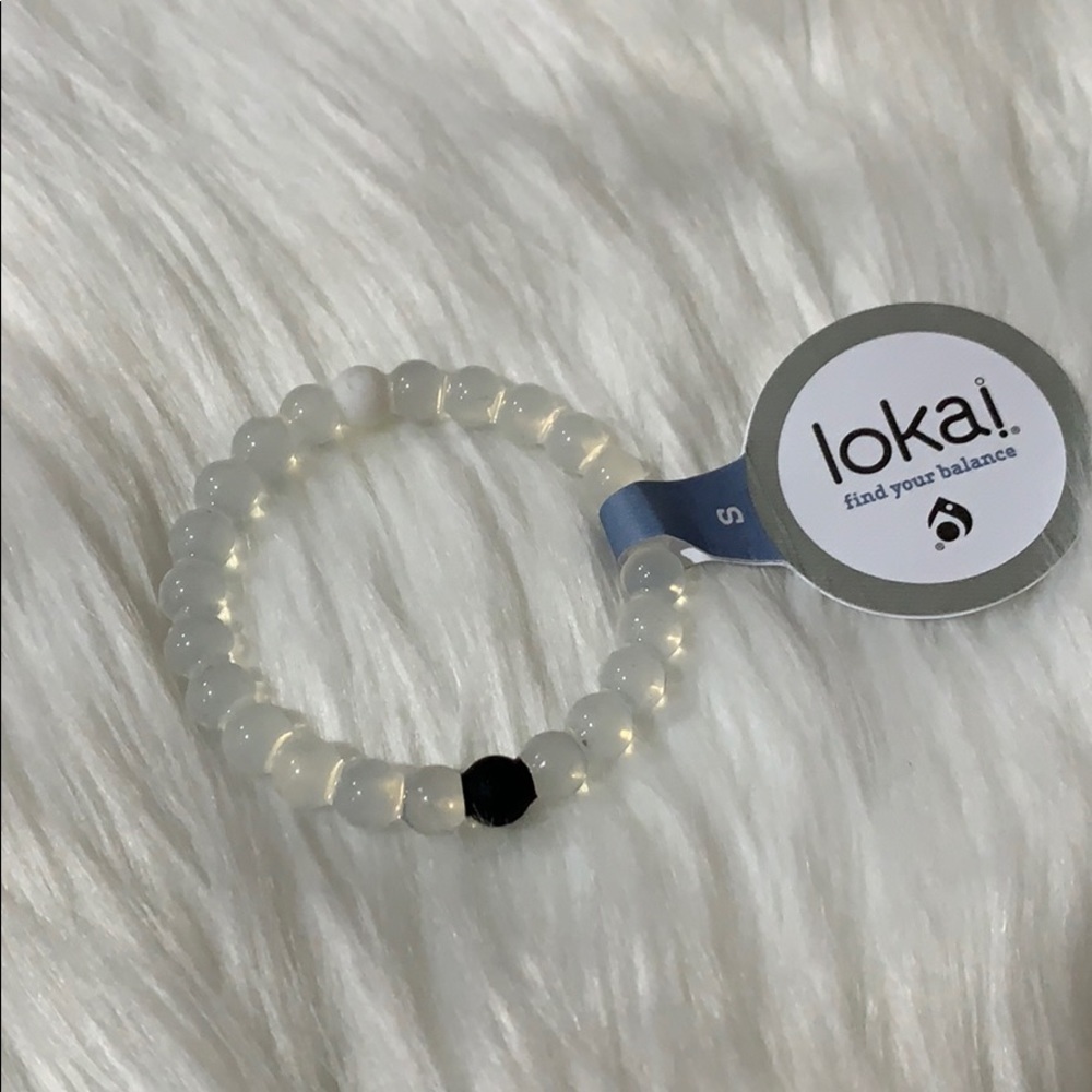 Lokai Bracelet Clear With White And Black Size S 11$